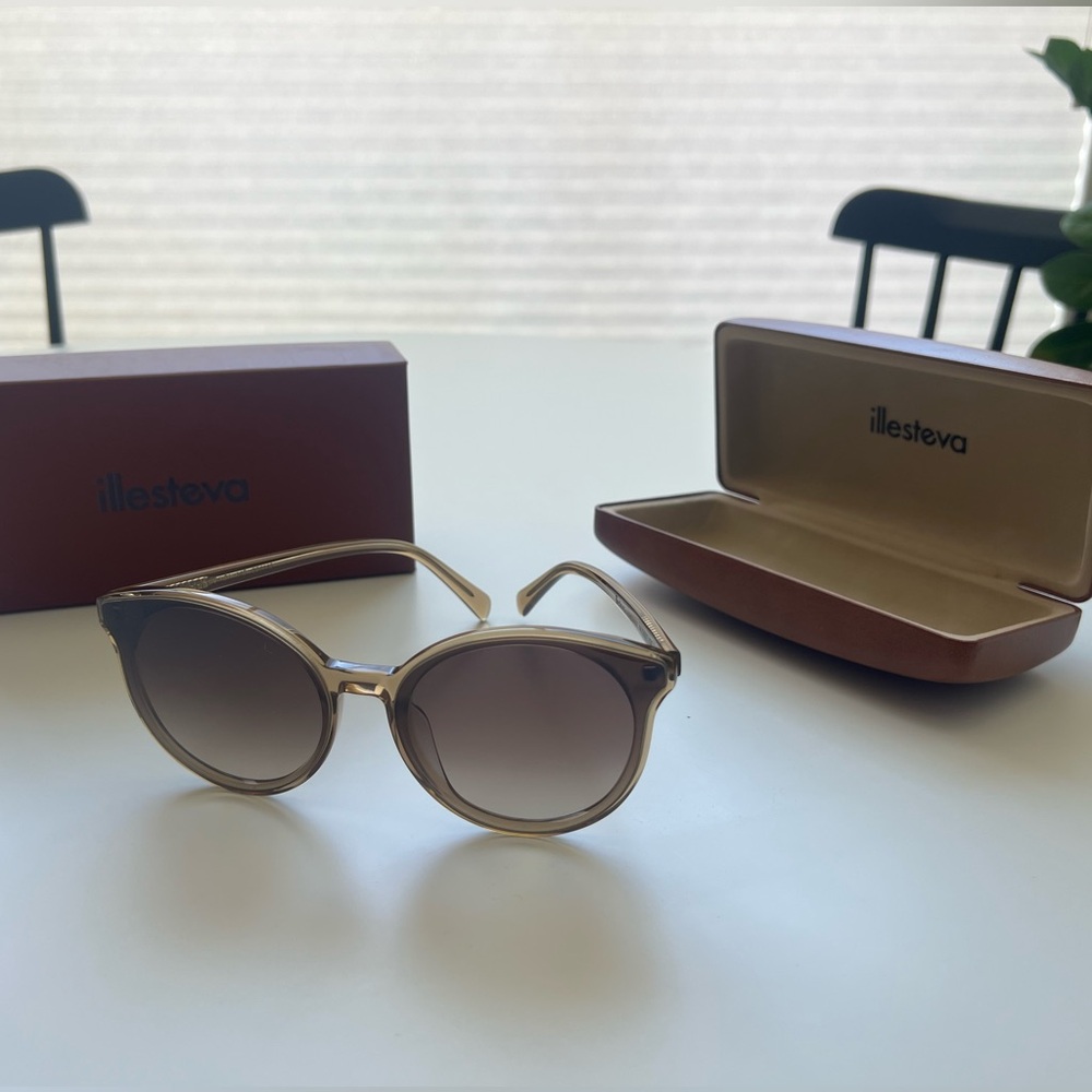 Illesteva Helen Sunglasses